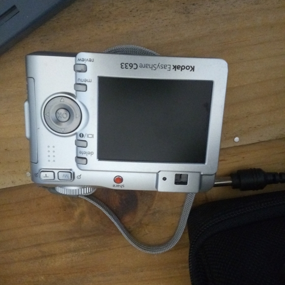 Kodak Easy Share C643 Printer Dock & Digital Camera Bundle - Picture 15 of 16